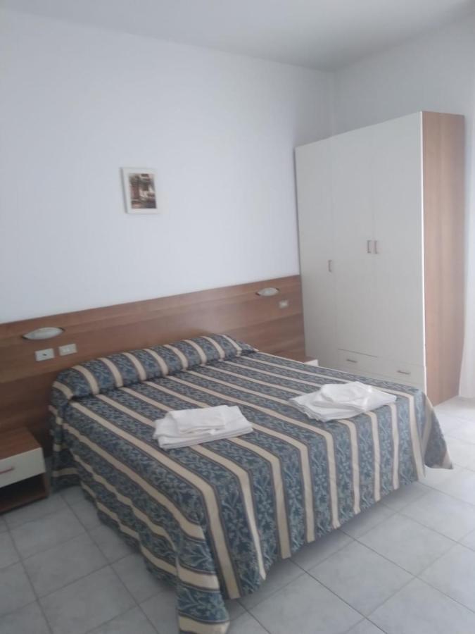 Hotel Acapulco Rimini Dış mekan fotoğraf