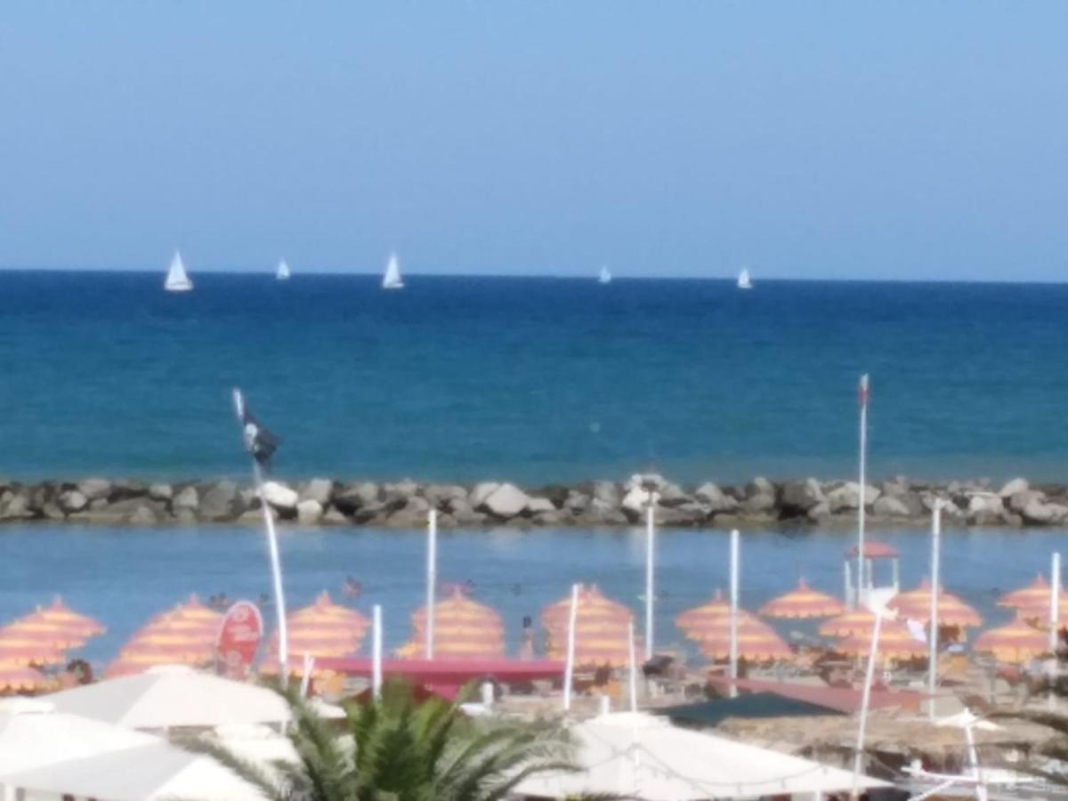 Hotel Acapulco Rimini Dış mekan fotoğraf