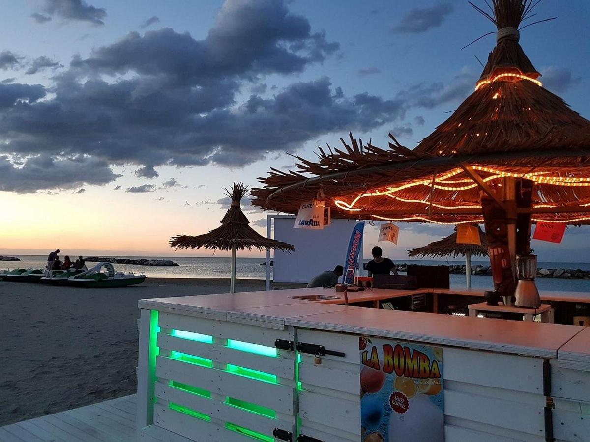 Hotel Acapulco Rimini Dış mekan fotoğraf